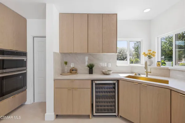 $1,058,000 | 1446 North Rose Street, Burbank, CA 91505