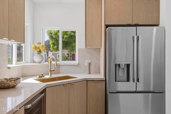 $1,058,000 | 1446 North Rose Street, Burbank, CA 91505