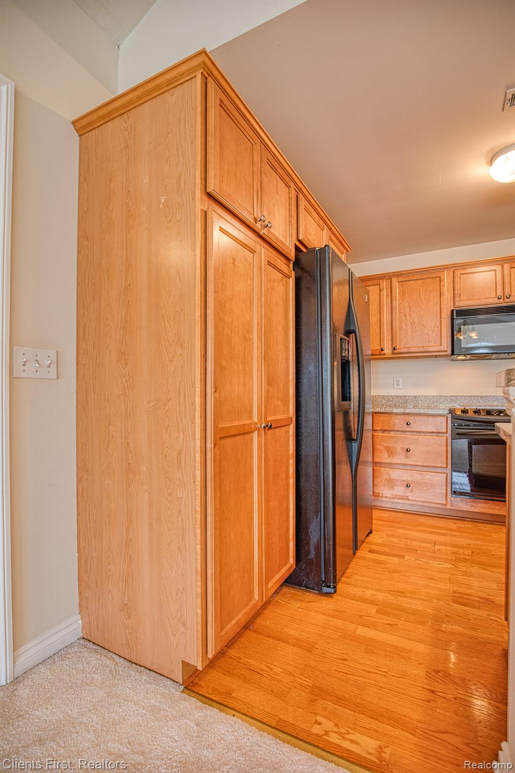 45473 North Stonewood Road Canton, MI 48187 - Photo 17 of 50 Gallery Image 17