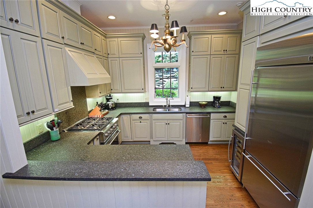 641 Farm Loop Road Banner Elk, NC 28604 - Photo 15 of 50 Gallery Image 15