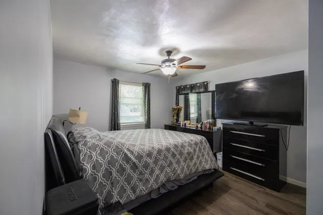 $249,800 | 268 Angelus Drive, Irondequoit, NY 14622