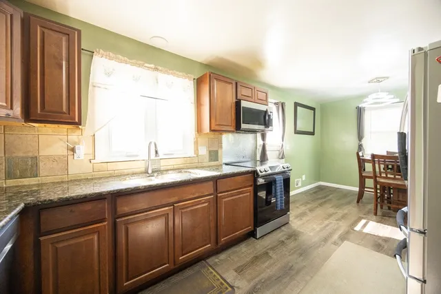 $249,800 | 268 Angelus Drive, Irondequoit, NY 14622