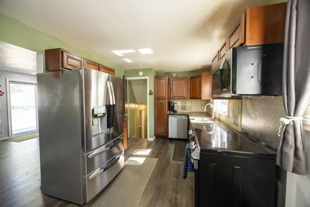 $249,800 | 268 Angelus Drive, Irondequoit, NY 14622