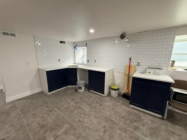 $2,600 | 102 South Raleigh Avenue, Unit B, Atlantic City, NJ 08401