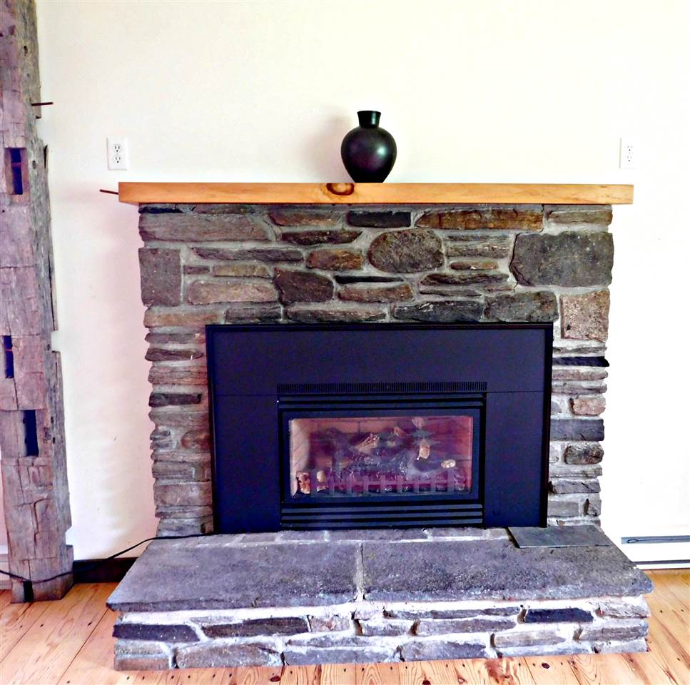 97 Howe Farm Road Jamaica, VT 05343 - Photo 6 of 13