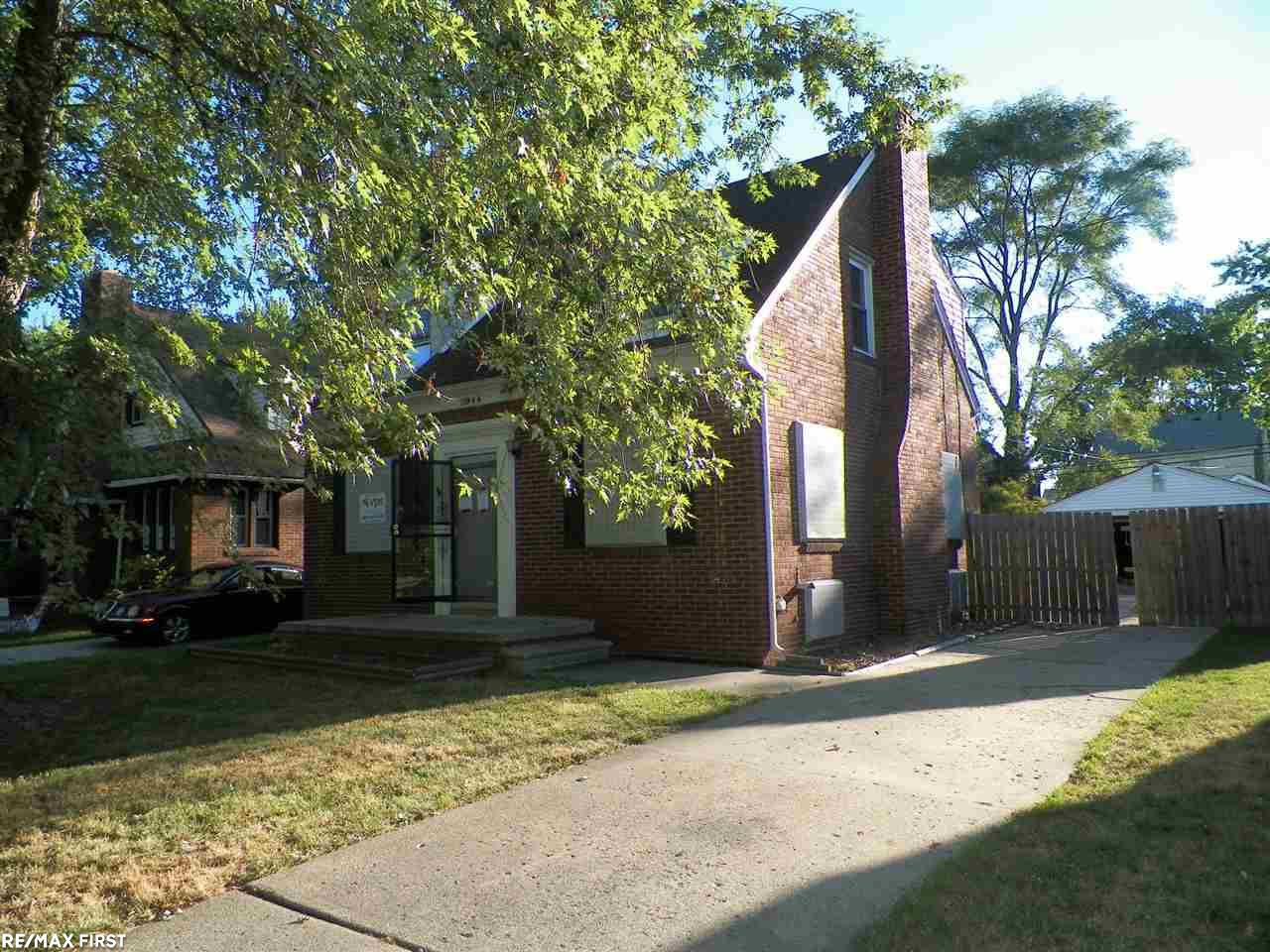 3944 Balfour Road Detroit, MI 48224 - Photo 3 of 30