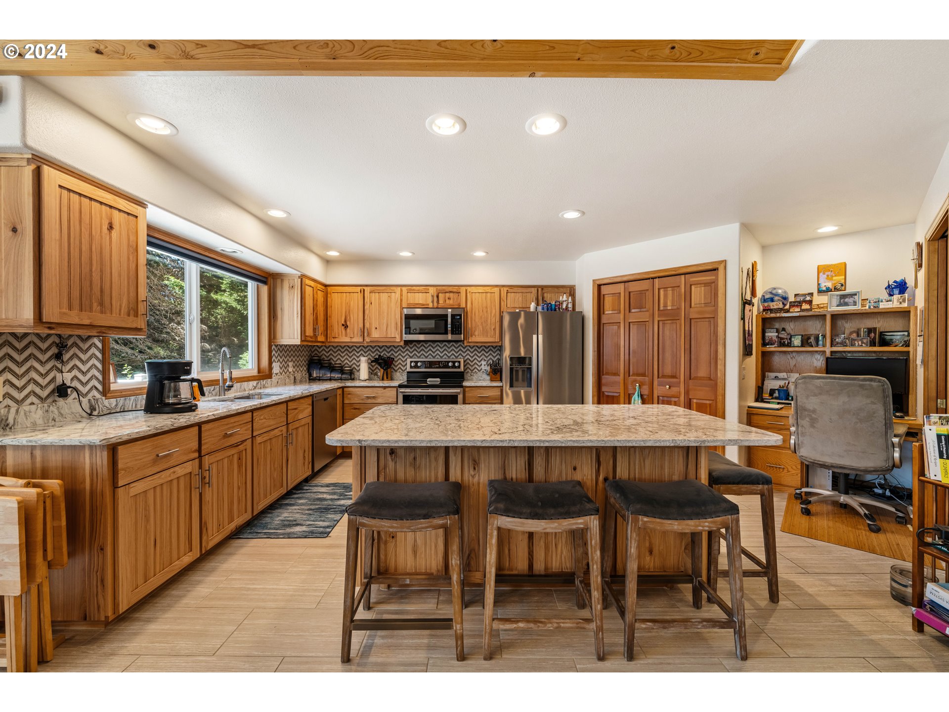 87288 Ruby Lane Bandon, OR 97411 - Photo 15 of 41