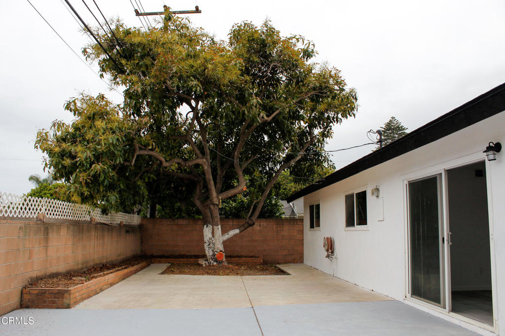 1430 Huntswood Way Oxnard, CA 93030 - Photo 11 of 14 a house view with a backyard space