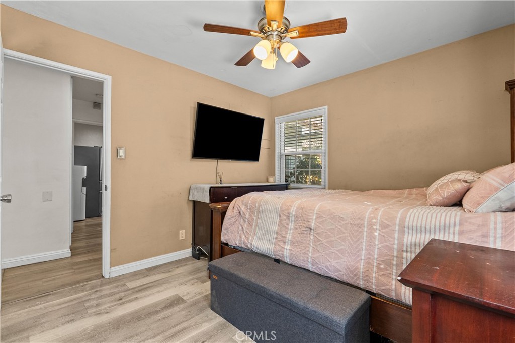 11648 Rives Avenue Downey, CA 90241 - Photo 38 of 58