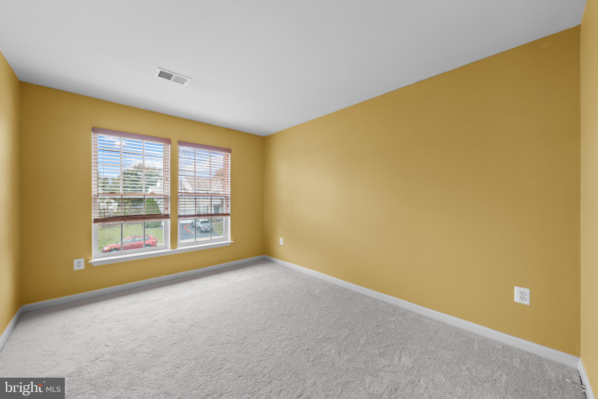 15381 Tina Lane Woodbridge, VA 22193 - Photo 21 of 32 a view of an empty room with a window