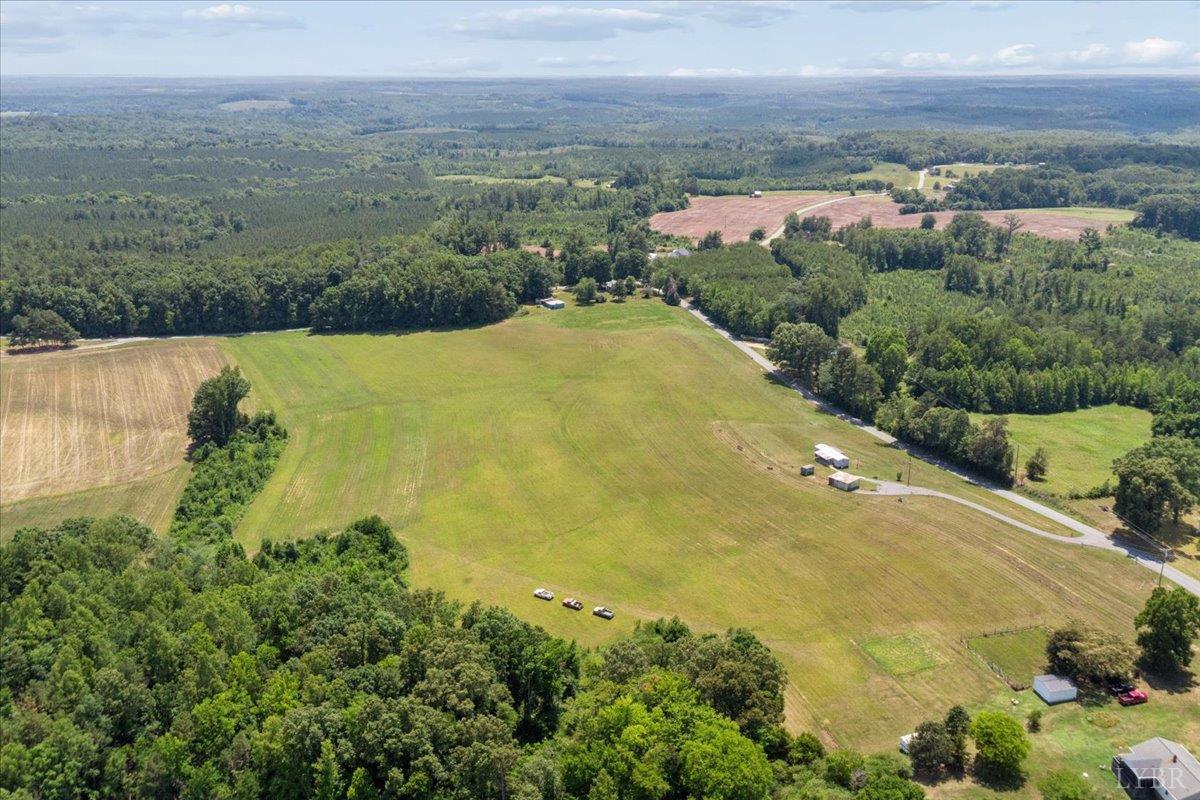 1606 Mt Calvary Road Brookneal, VA 24528 - Photo 30 of 43