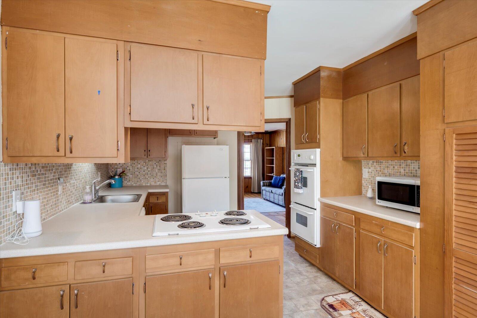 4531 Rosemary Street Williston, SC 29853 - Photo 19 of 56 Kitchen