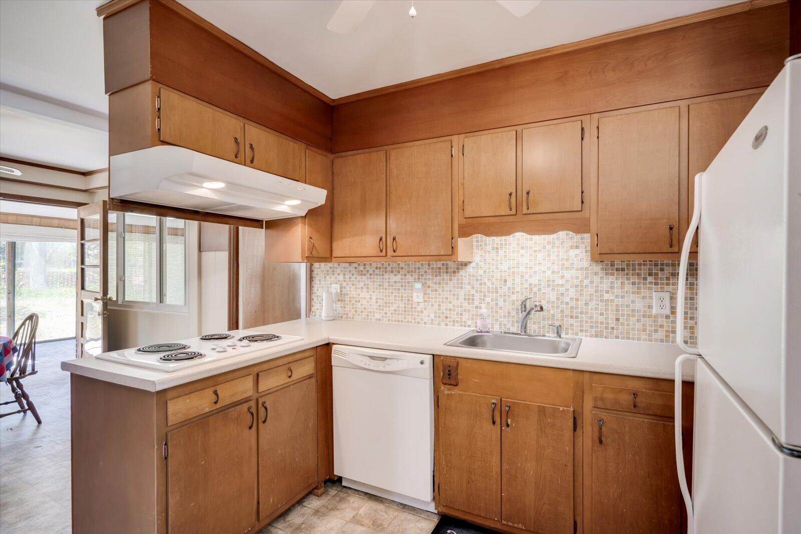 4531 Rosemary Street Williston, SC 29853 - Photo 21 of 56 Kitchen