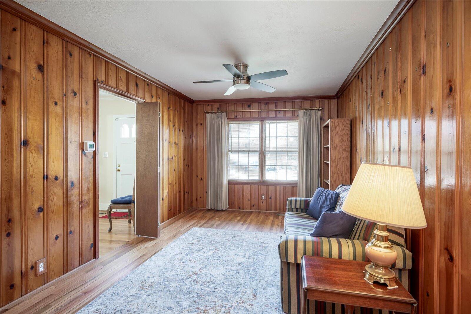 4531 Rosemary Street Williston, SC 29853 - Photo 24 of 56 Family Room