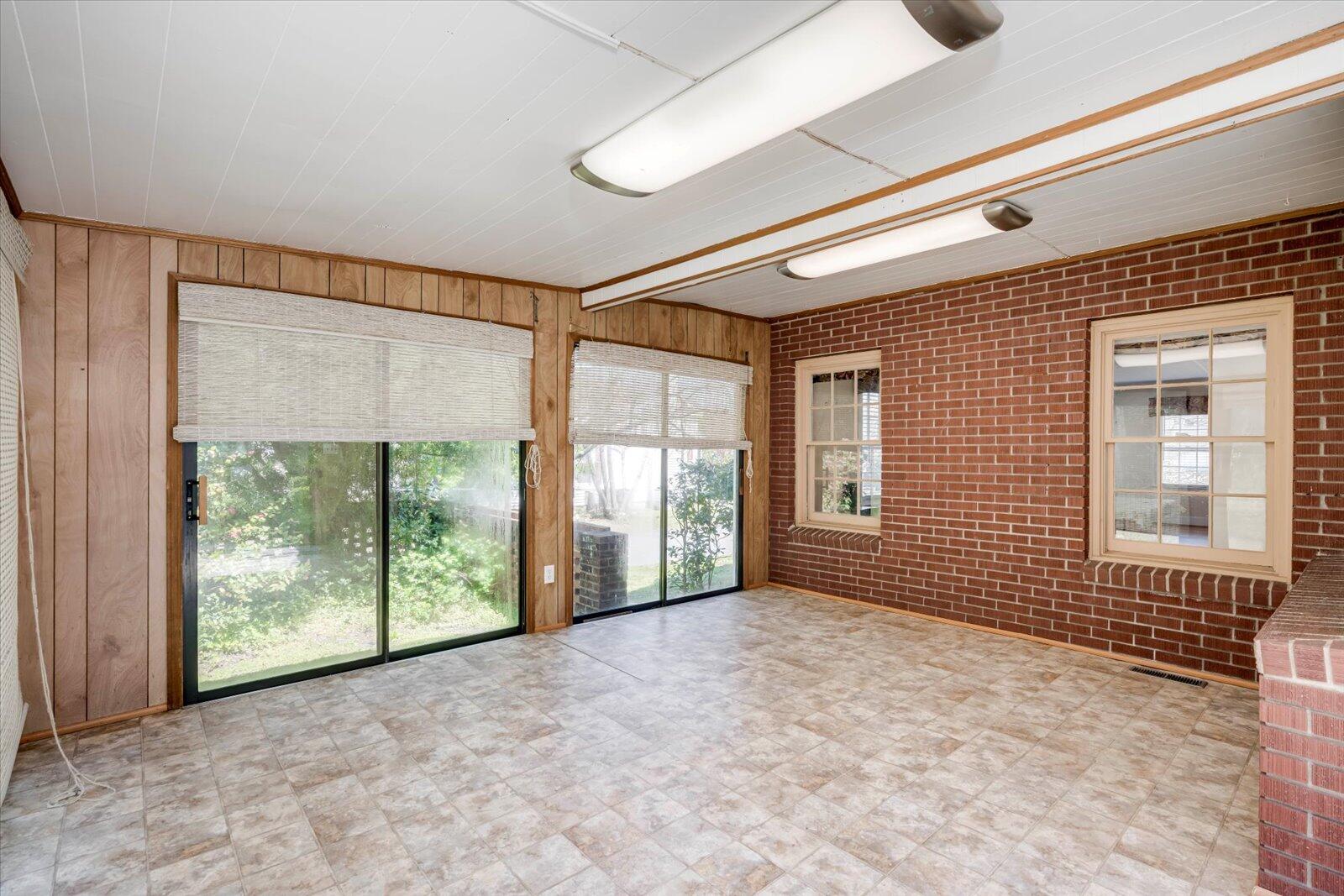 4531 Rosemary Street Williston, SC 29853 - Photo 35 of 56 Sunroom