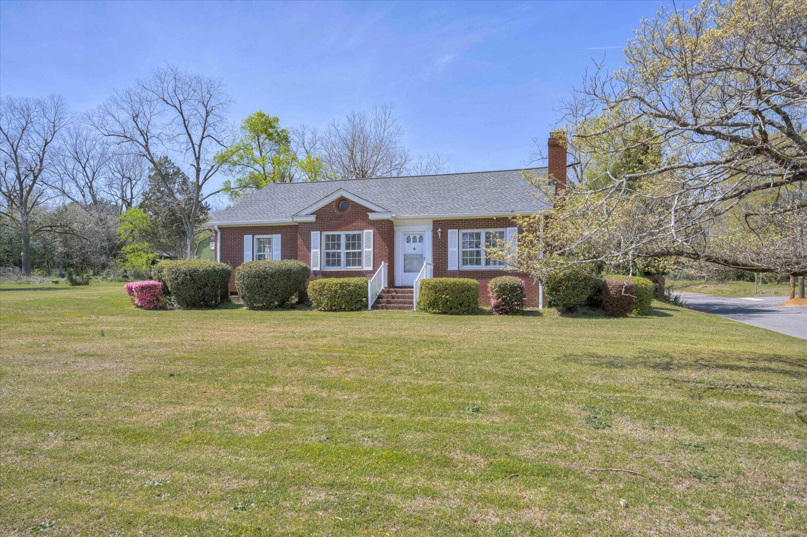 4531 Rosemary Street Williston, SC 29853 - Photo 5 of 56 02-002-