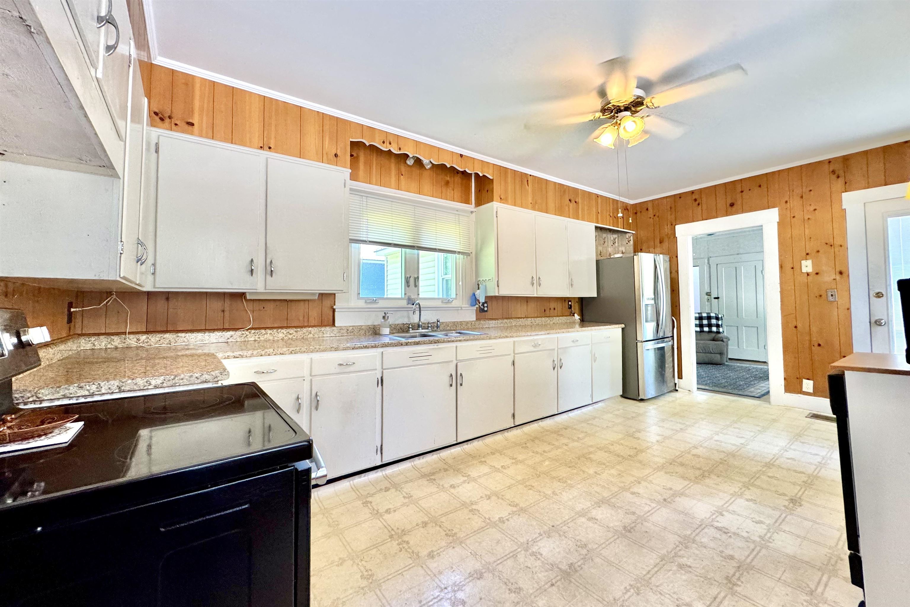 39 Chestnut Street Tilton, NH 03276 - Photo 14 of 39