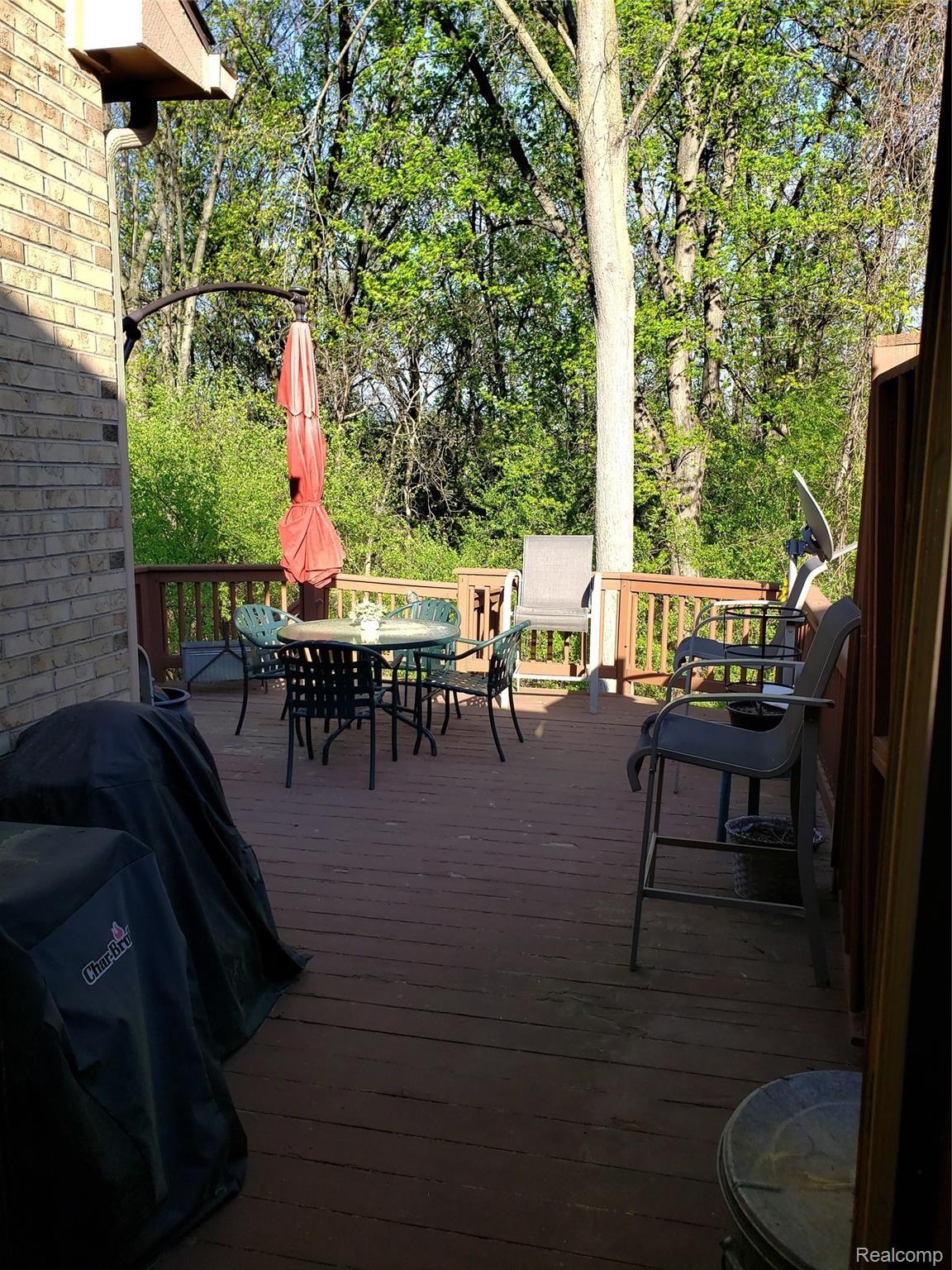 21970 River Ridge Trail, Unit 72 Farmington, MI 48335 - Photo 37 of 38 Entry Level Deck