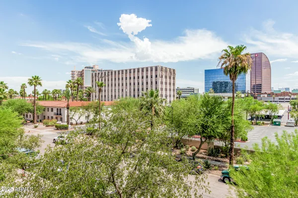 $439,000 | 16 West Encanto Boulevard, Unit 312, Phoenix, AZ 85003