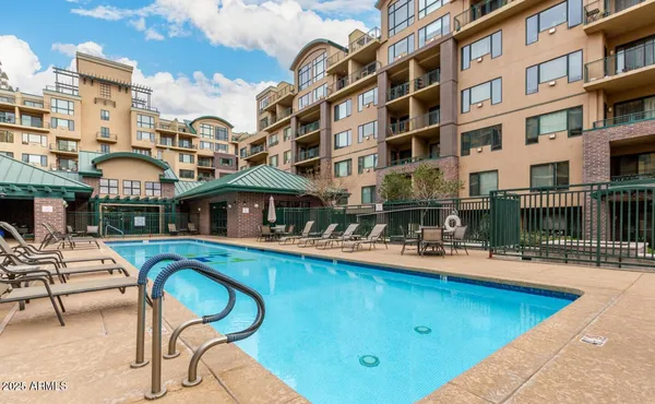$439,000 | 16 West Encanto Boulevard, Unit 312, Phoenix, AZ 85003