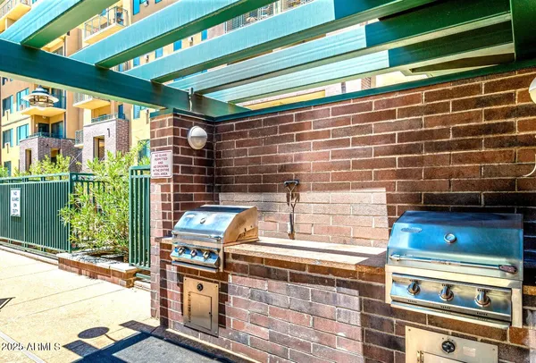 $439,000 | 16 West Encanto Boulevard, Unit 312, Phoenix, AZ 85003