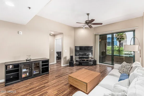 $439,000 | 16 West Encanto Boulevard, Unit 312, Phoenix, AZ 85003