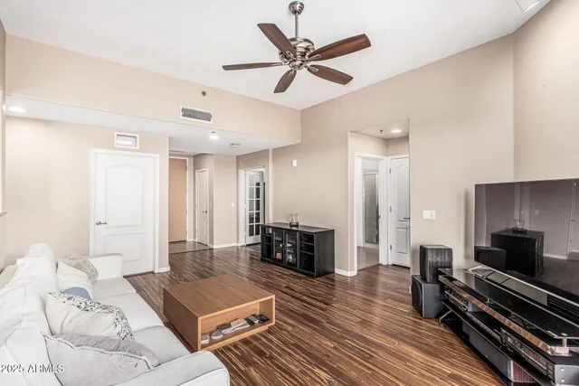 $460,000 | 16 West Encanto Boulevard, Unit 312, Phoenix, AZ 85003