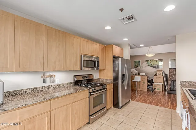 $460,000 | 16 West Encanto Boulevard, Unit 312, Phoenix, AZ 85003