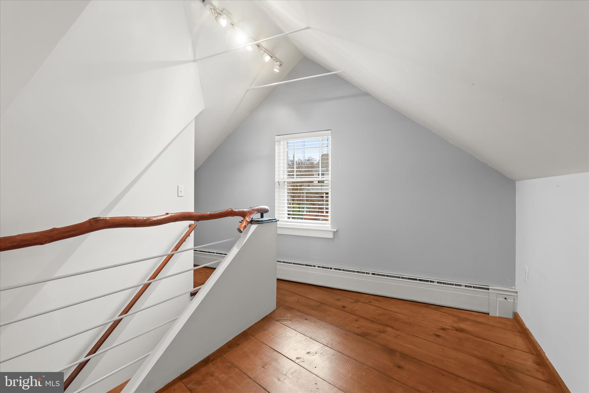1300 Rice Avenue Catonsville, MD 21228 - Photo 21 of 38 Upper Level Primary Suite Sitting Room