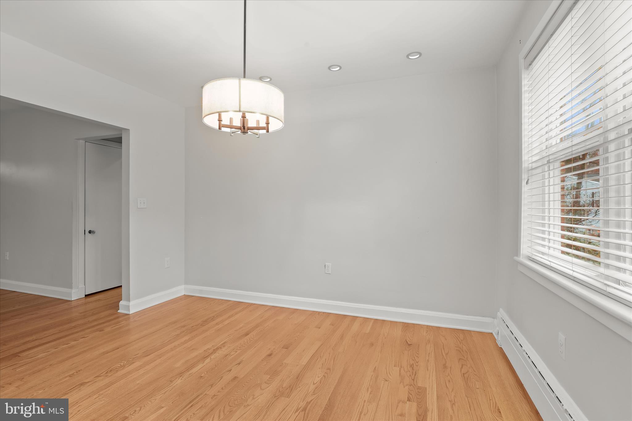 1300 Rice Avenue Catonsville, MD 21228 - Photo 9 of 38 Dining Room