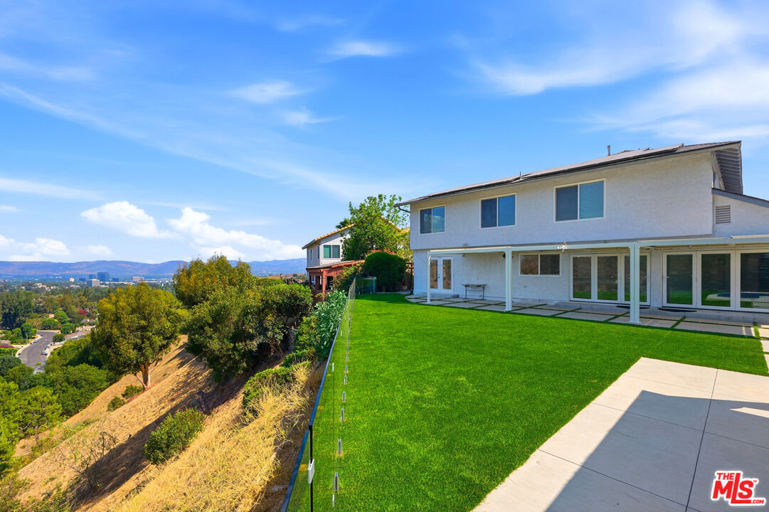 4355 Chaumont Road Los Angeles, CA 91364 - Photo 49 of 51 Gallery Image 49