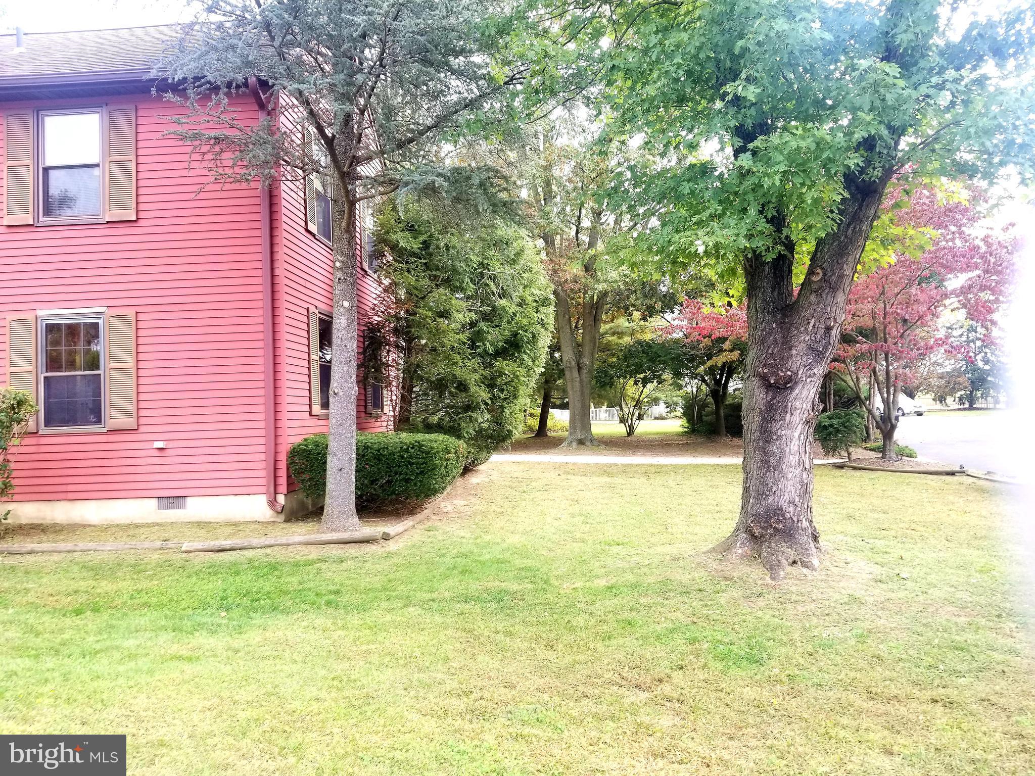411 Apple Road Beverly, NJ 08010 - Photo 11 of 46