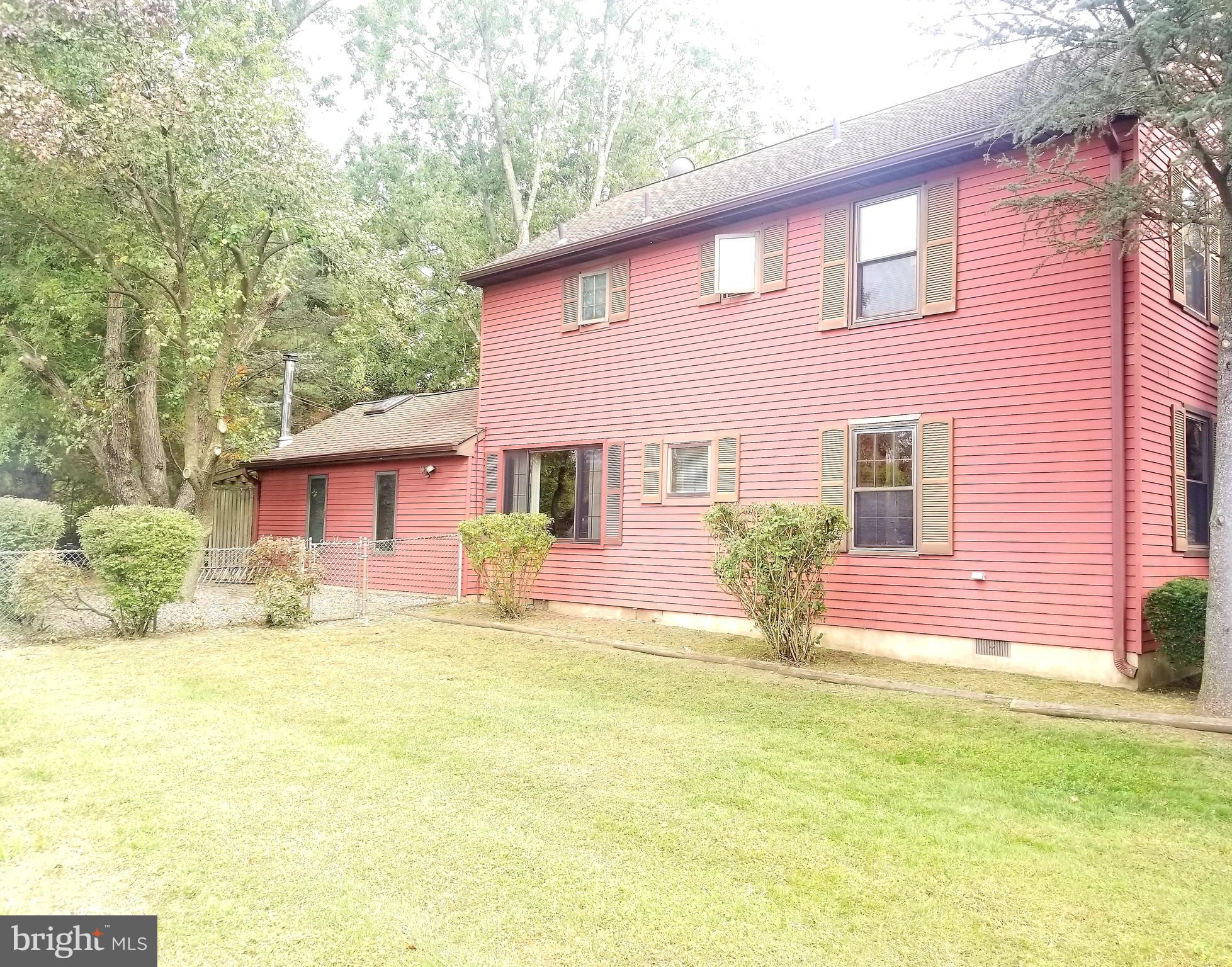 411 Apple Road Beverly, NJ 08010 - Photo 12 of 46