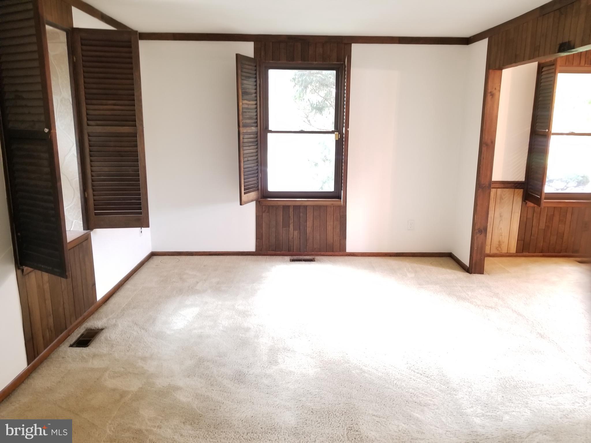 411 Apple Road Beverly, NJ 08010 - Photo 13 of 46