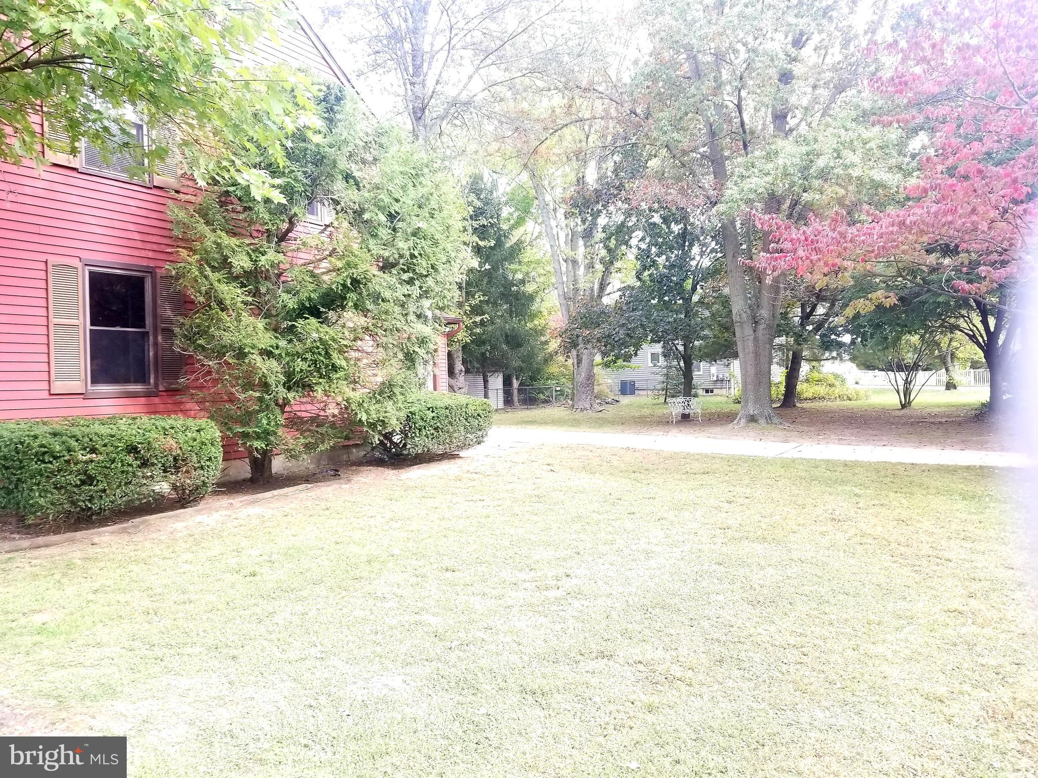 411 Apple Road Beverly, NJ 08010 - Photo 7 of 46