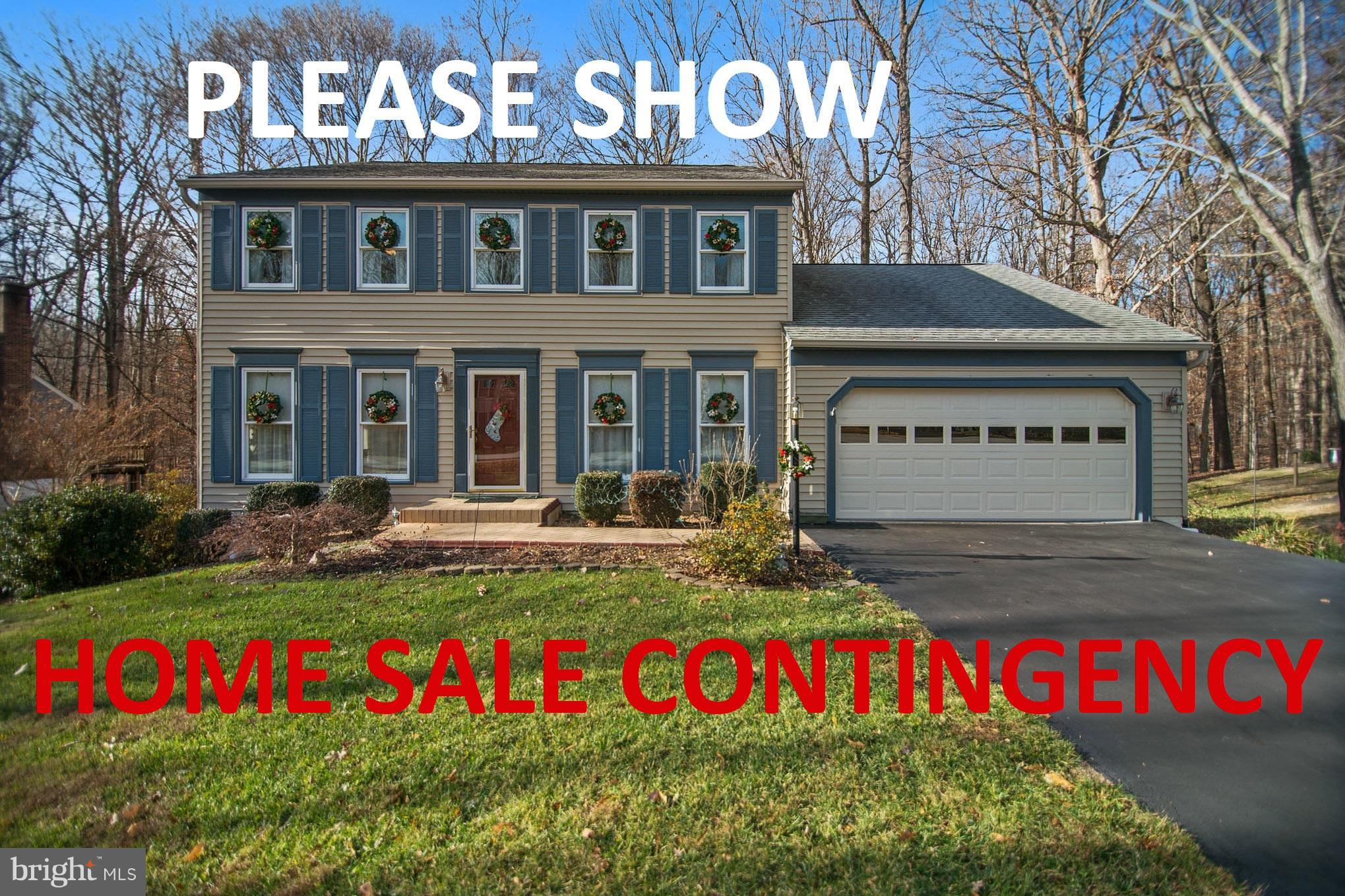 a view of a house with tub and yard