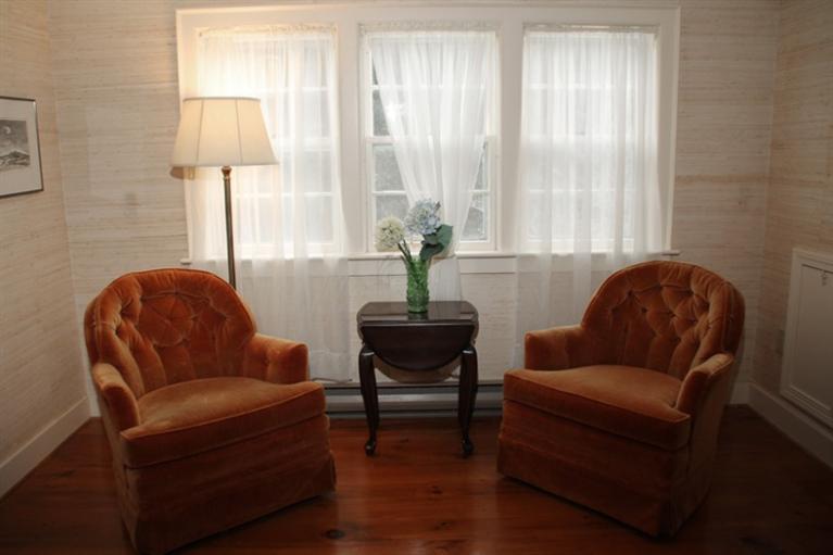 148 Point Hill Road West Barnstable, MA 02668 - Photo 24 of 35 a living room with furniture and a lamp