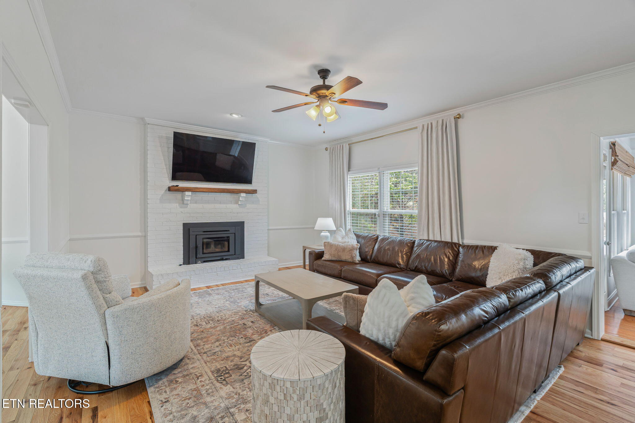 5817 Penshurst Court Powell, TN 37849 - Photo 6 of 49 6-web-or-mls-5817 Penshurst Court-7
