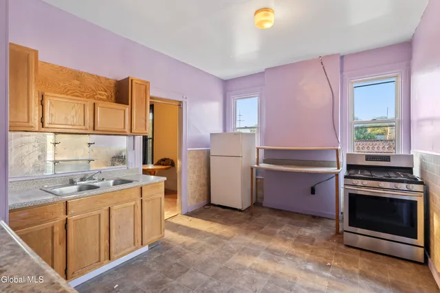 $375,000 | 3076 6th Avenue, Troy, NY 12180