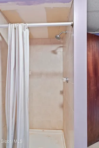 $375,000 | 3076 6th Avenue, Troy, NY 12180