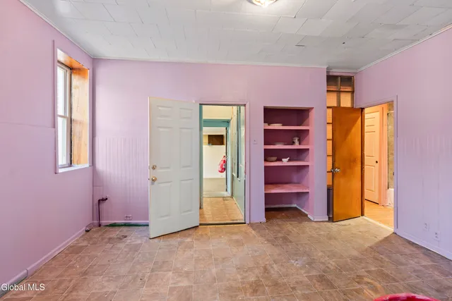 $375,000 | 3076 6th Avenue, Troy, NY 12180