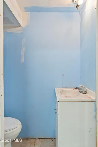 $375,000 | 3076 6th Avenue, Troy, NY 12180