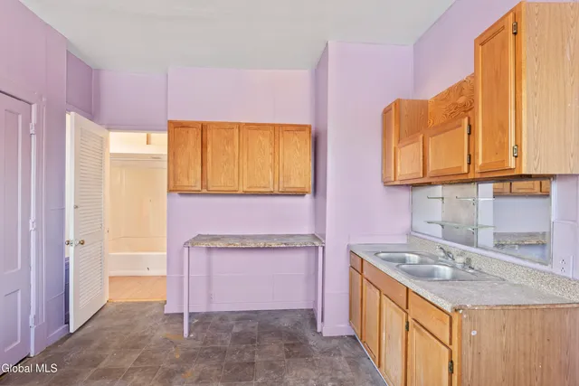 $375,000 | 3076 6th Avenue, Troy, NY 12180