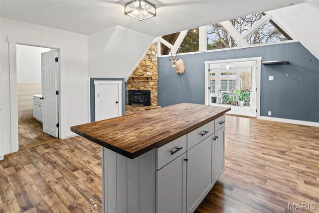 $295,000 | 741 East Lake Drive, Edwardsville, IL 62025