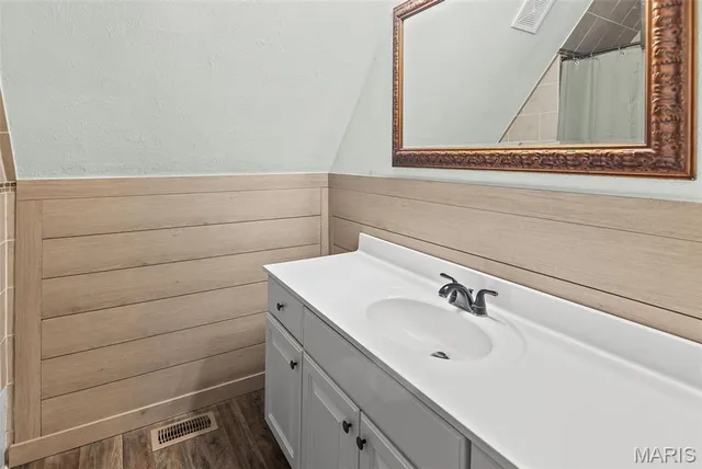 $295,000 | 741 East Lake Drive, Edwardsville, IL 62025