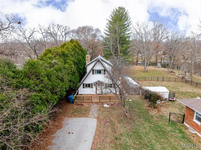 $295,000 | 741 East Lake Drive, Edwardsville, IL 62025