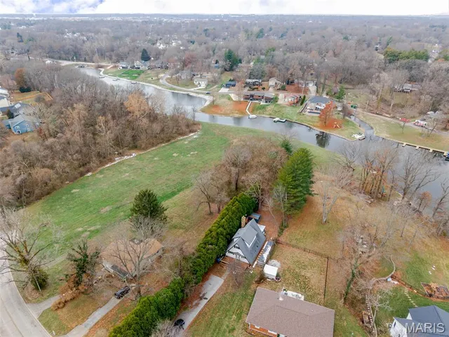 $295,000 | 741 East Lake Drive, Edwardsville, IL 62025