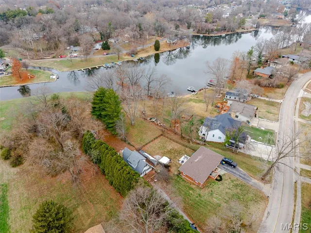 $295,000 | 741 East Lake Drive, Edwardsville, IL 62025