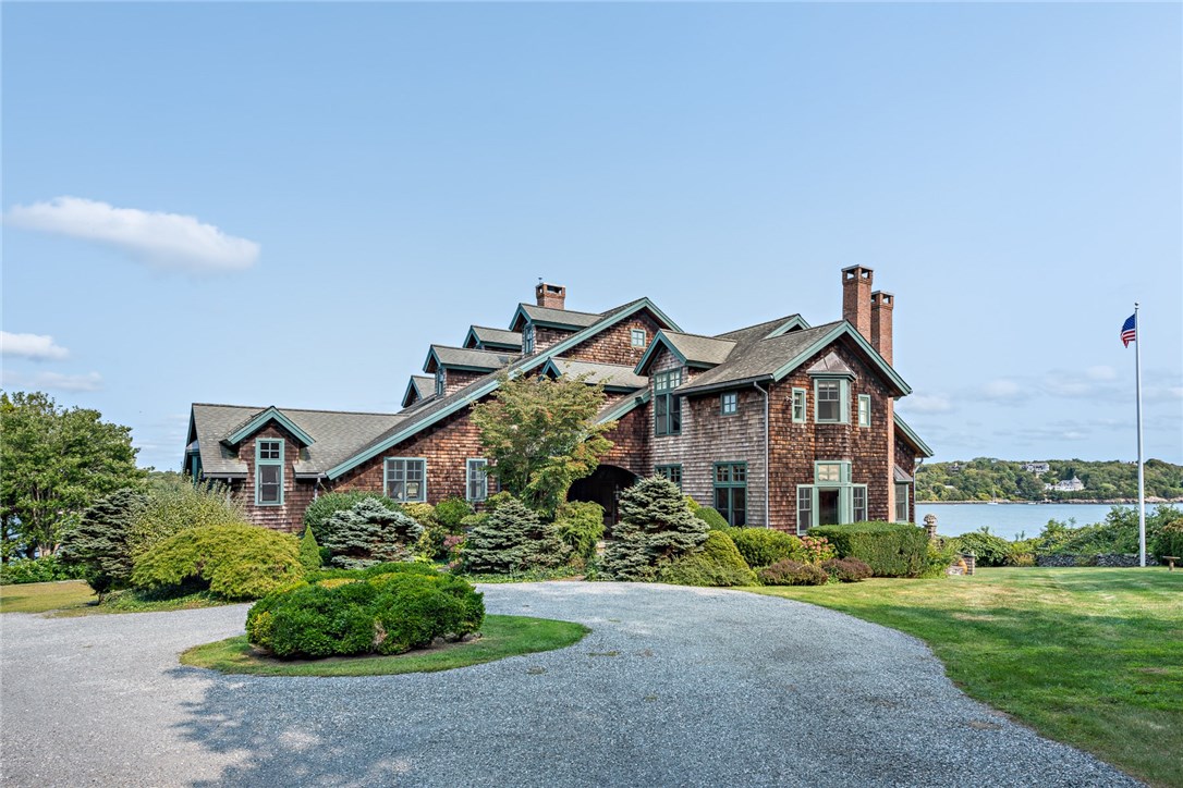 147 Beavertail Road Jamestown, RI 02835 - Photo 11 of 46 Circular driveway. Left side leads down to garage around back of house.