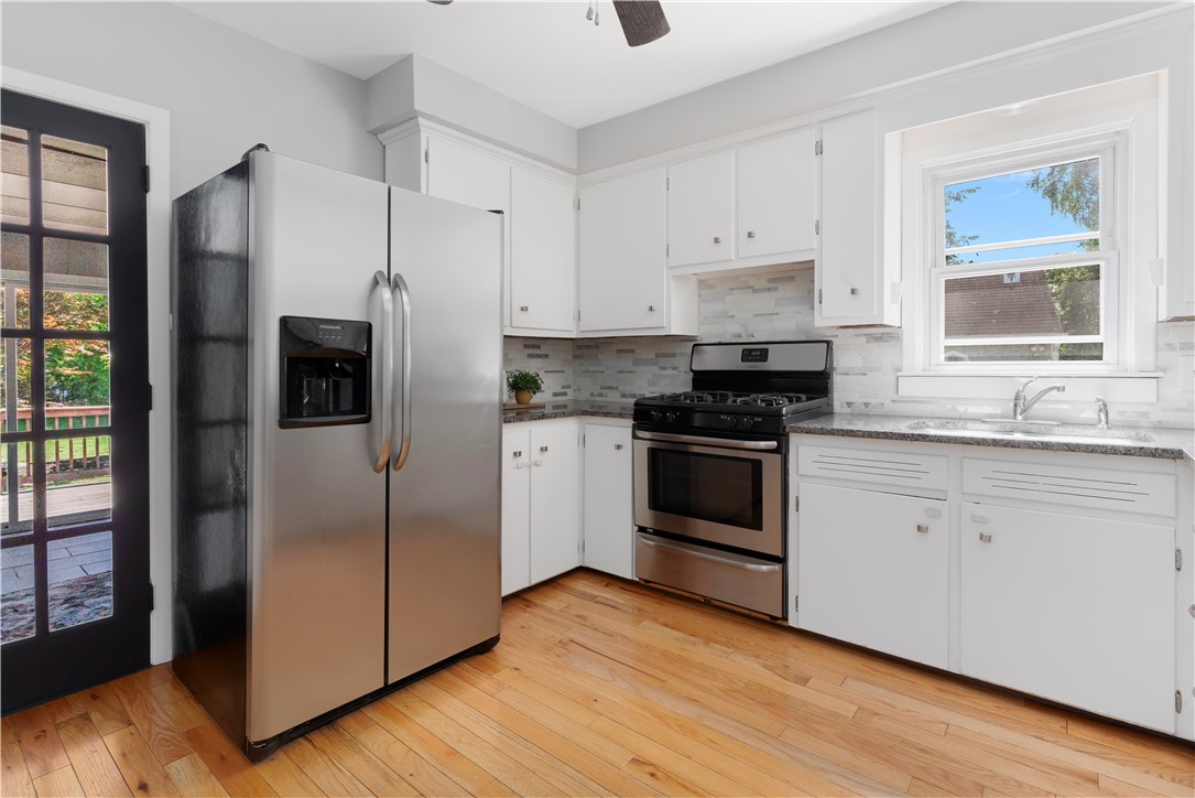 785 Main Avenue Warwick, RI 02886 - Photo 12 of 37